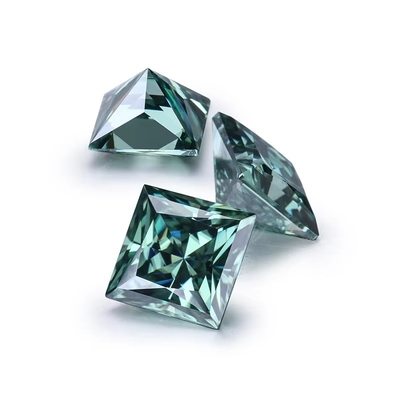 Πριγκίπισσα Κούτ 5.5x5.5mm 1καρατί Μοϊσανίτη VVS Χρώματα τετράγωνο Λεπτό Διαμάντι